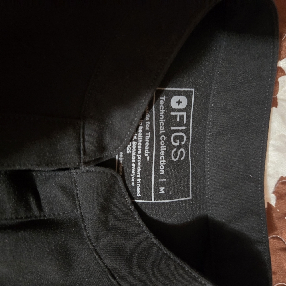 Figs Technical Collection Black Top